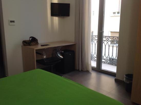Palazzo 41 Rental Rooms San Pietro Vernotico Eksteriør bilde