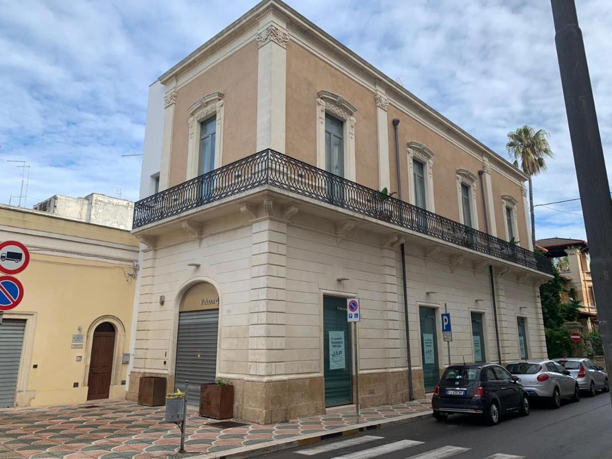 Palazzo 41 Rental Rooms San Pietro Vernotico Eksteriør bilde